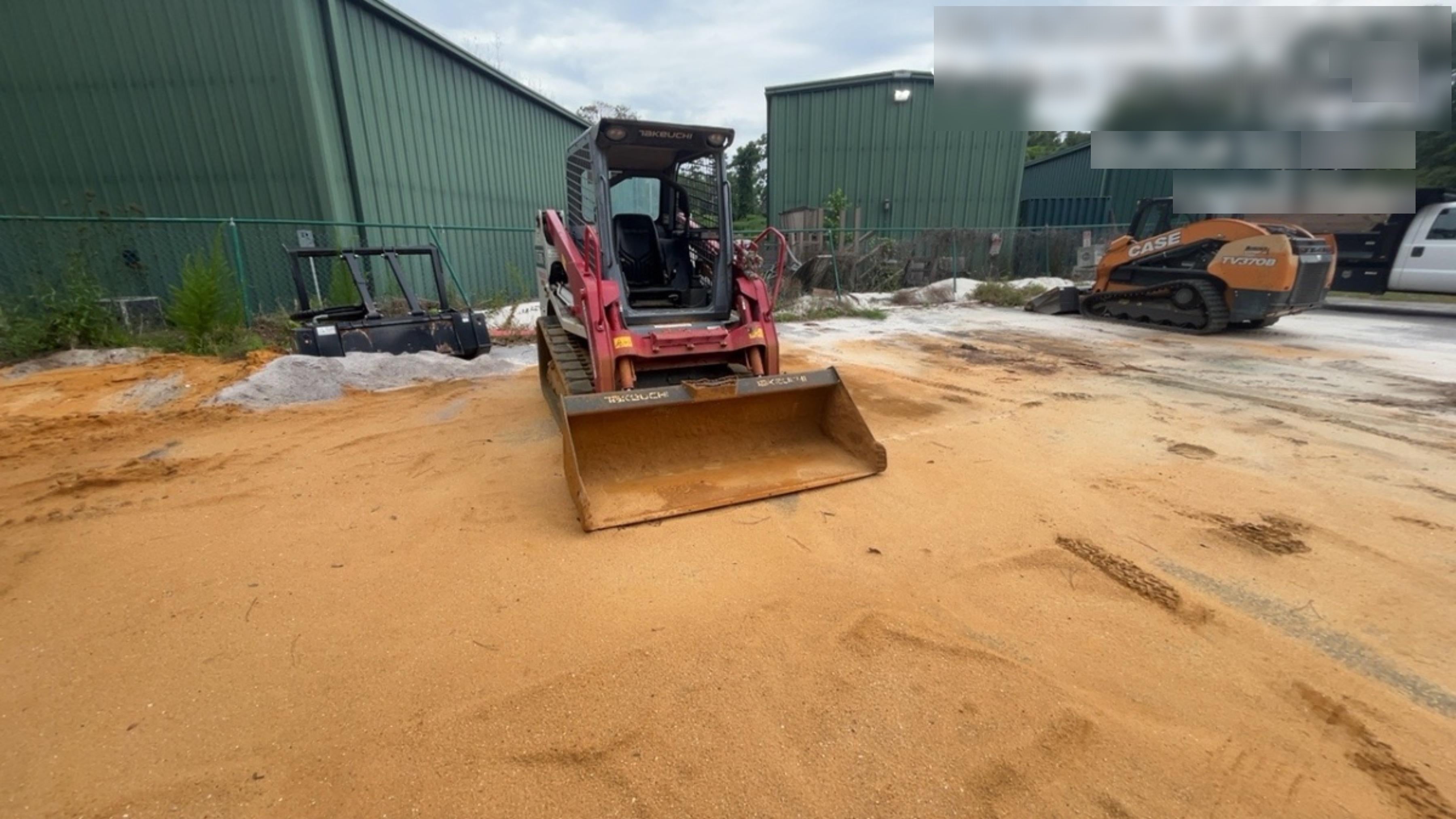 2022 TAKEUCHI TL8R2-R