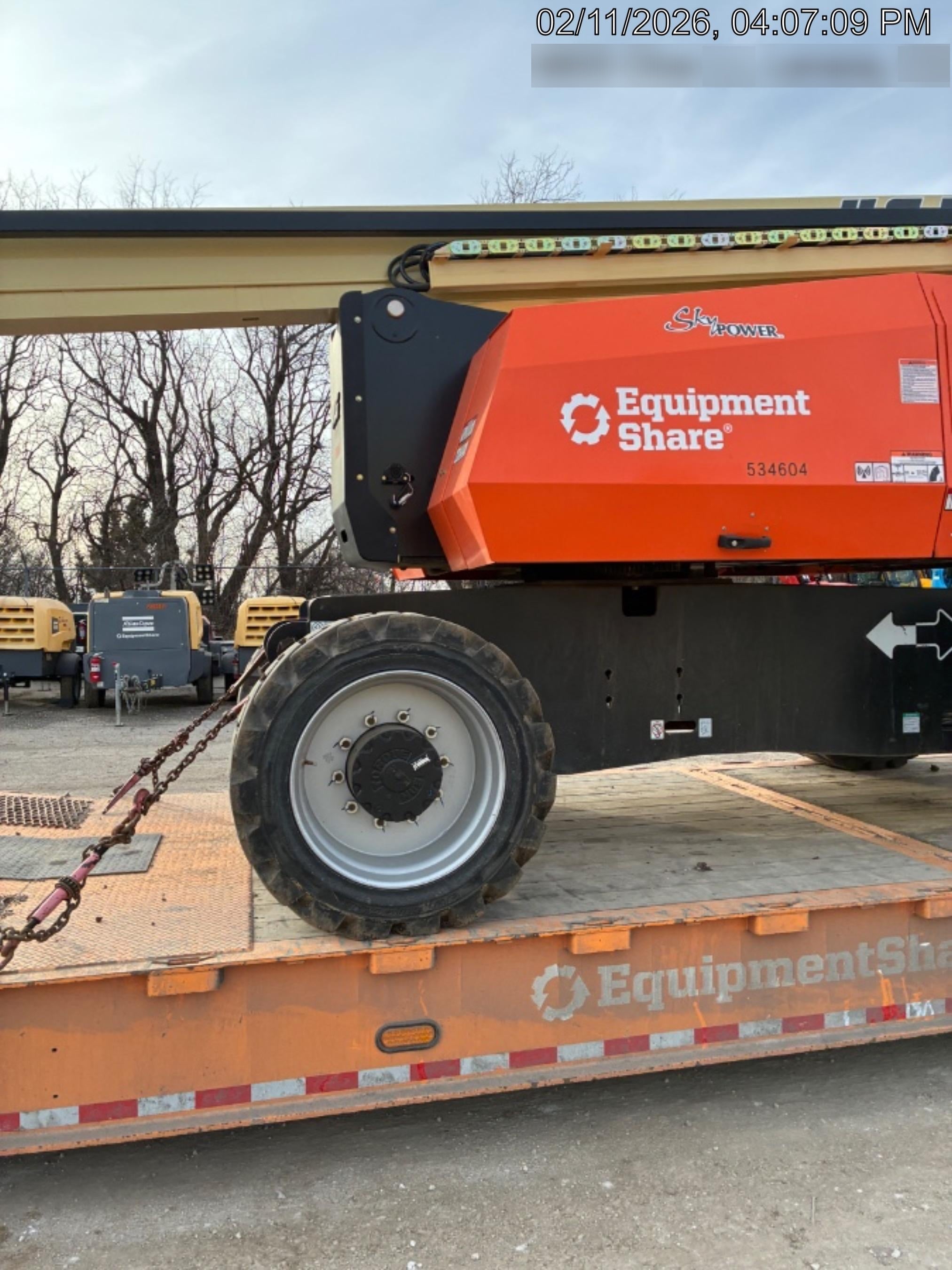 2025 JLG 800AJ