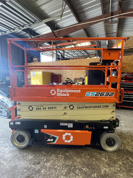2022 JLG ES2632