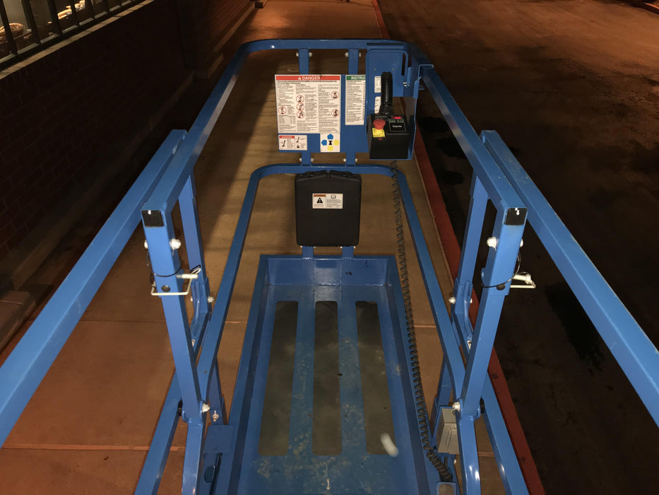 2020 Genie GS-1930 Solid Non Marking Tires, Beacon, Folding rails with half height swing gate, 800W Inverter