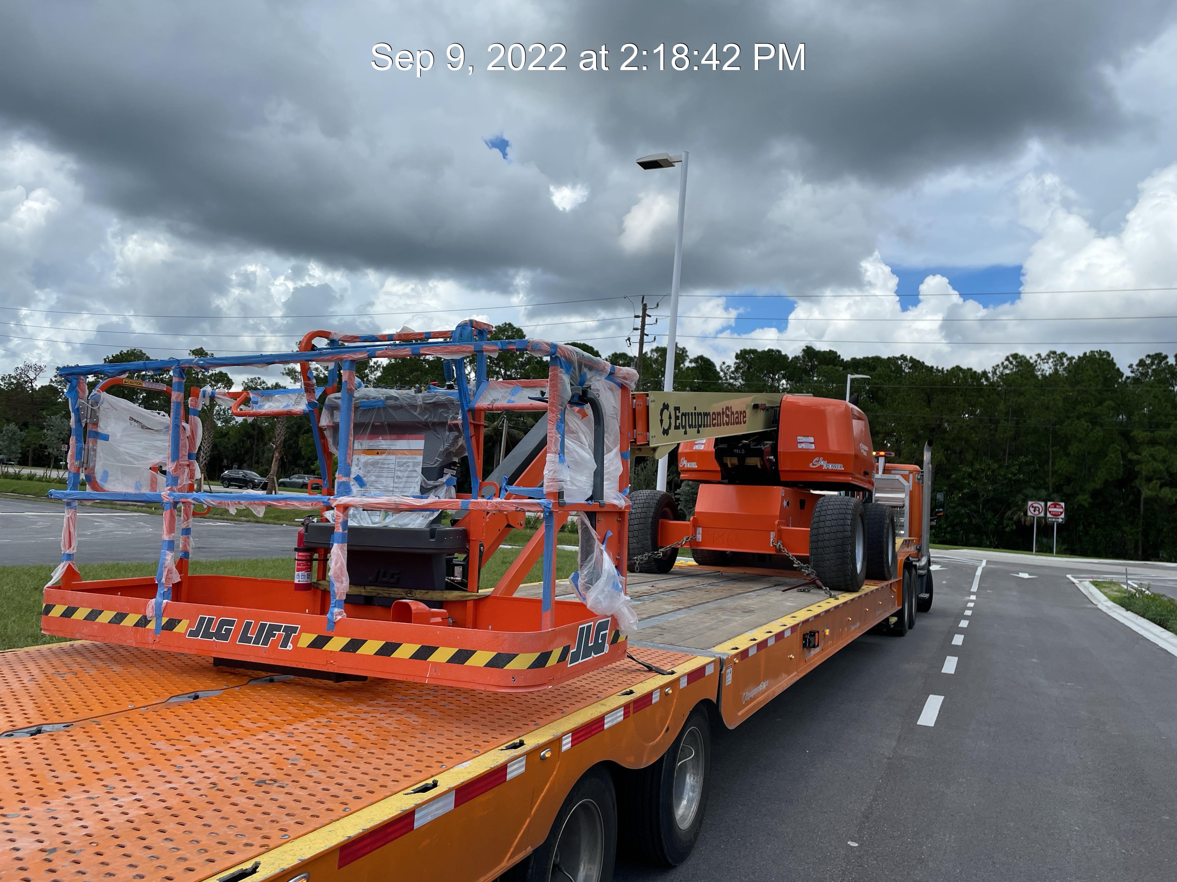 2022 JLG 660SJ