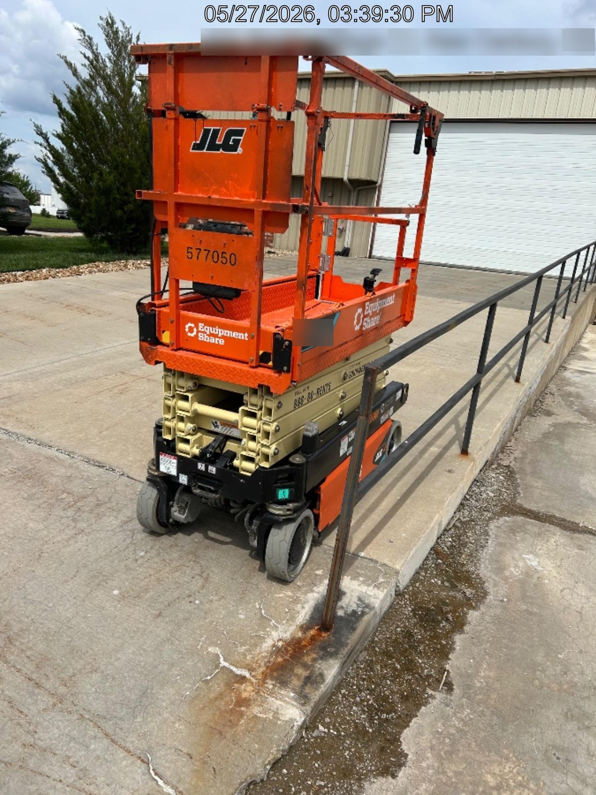 2025 JLG ES1932