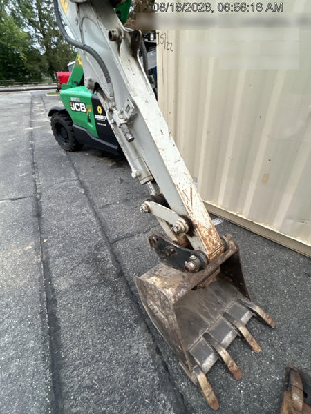 2022 TAKEUCHI TB235-2CR