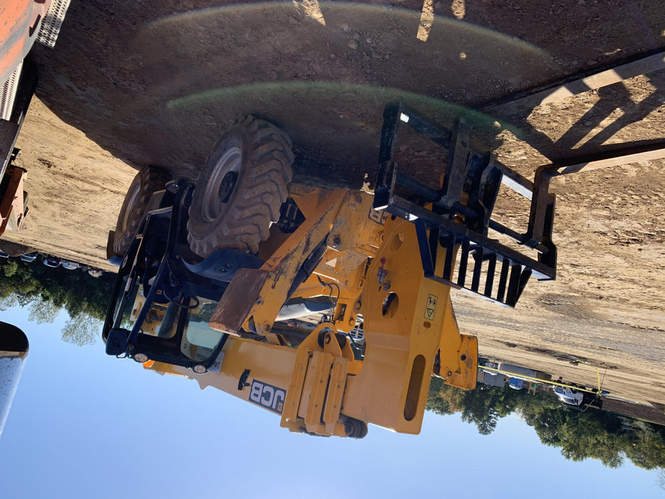 2019 JCB 510-56 Open ROPS, 74 HP, Solid Tires, Worklights, Beacon, Aux Hydraulics, Lifting Eye, 60" Carriage/60" Forks