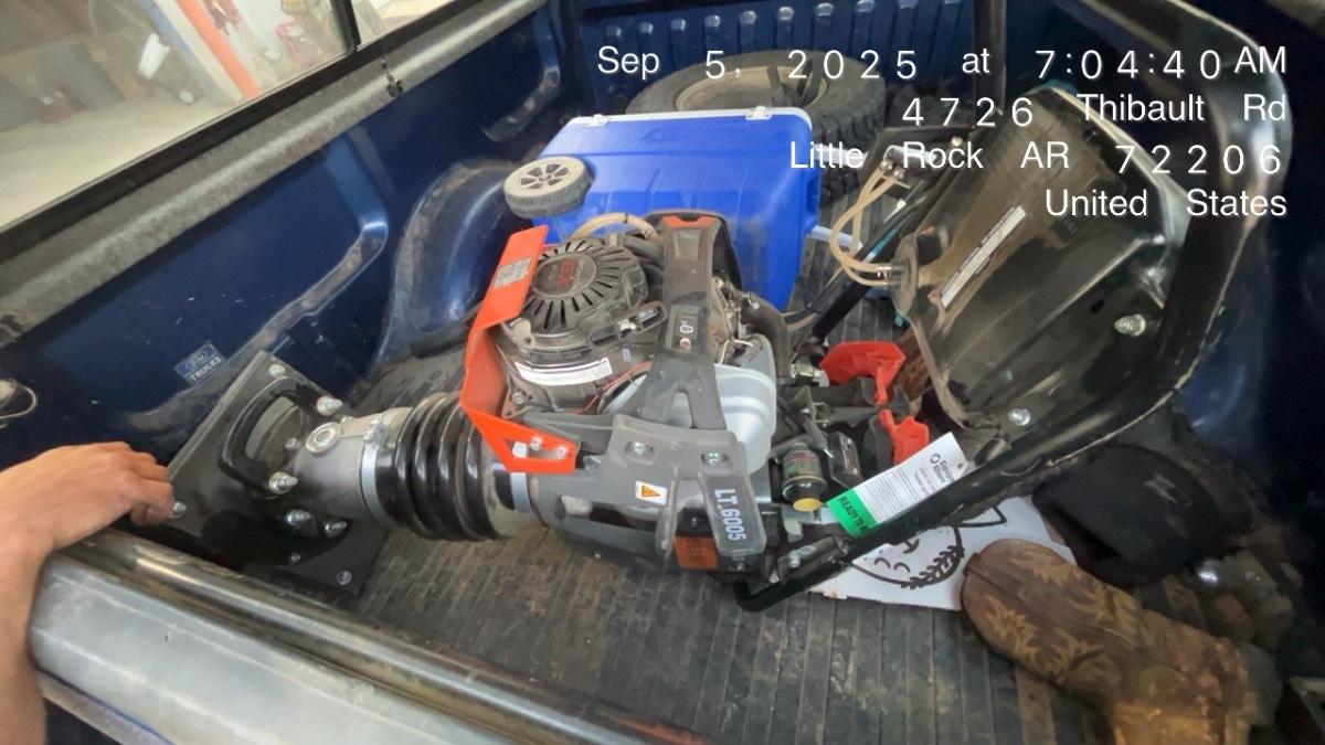 2025 HUSQVARNA LT6005