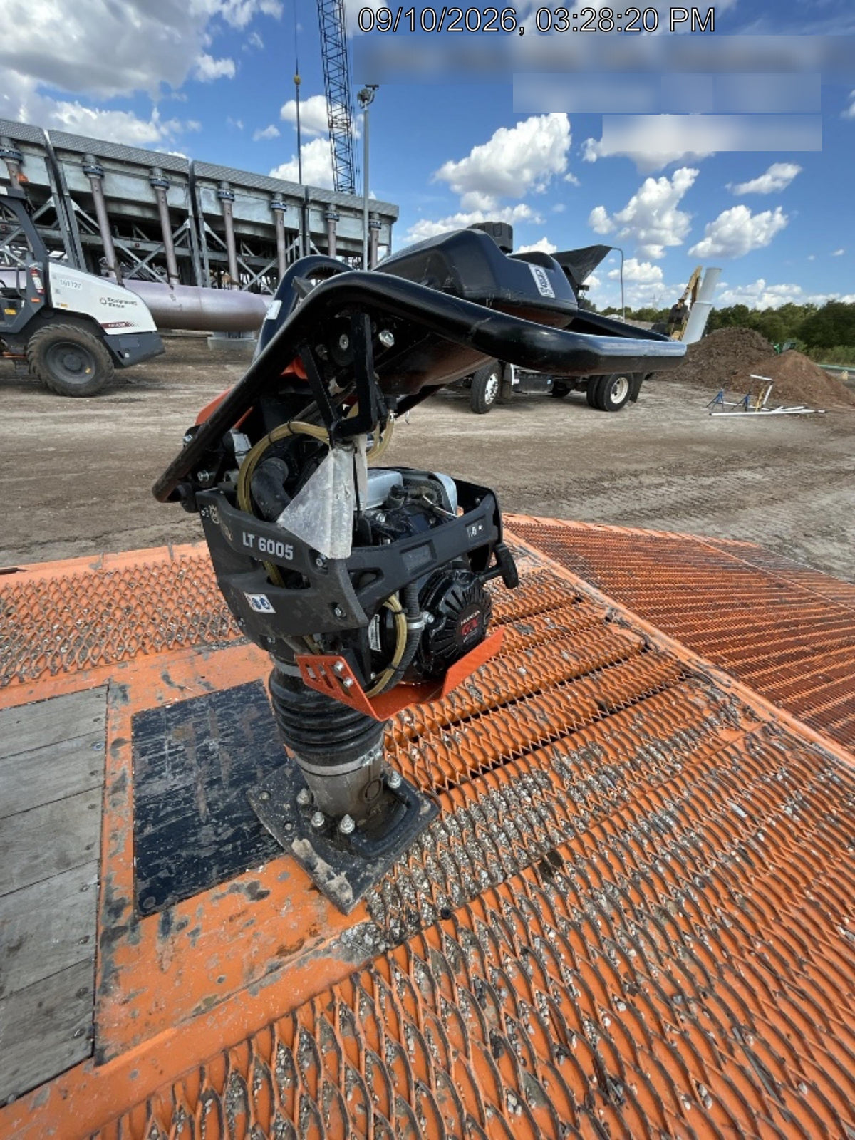 2026 HUSQVARNA LT6005