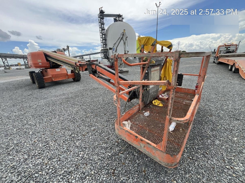 2019 JLG 660SJ
