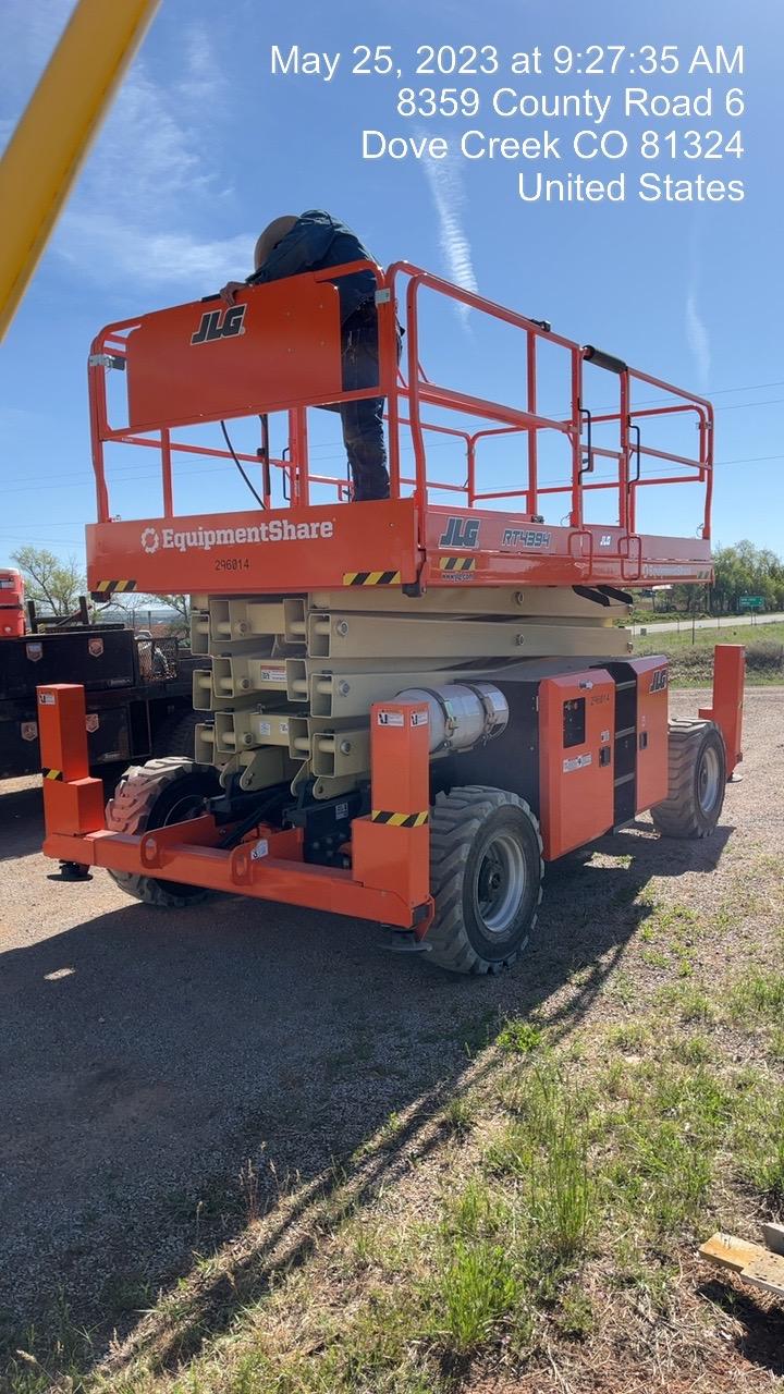 2023 JLG RT4394