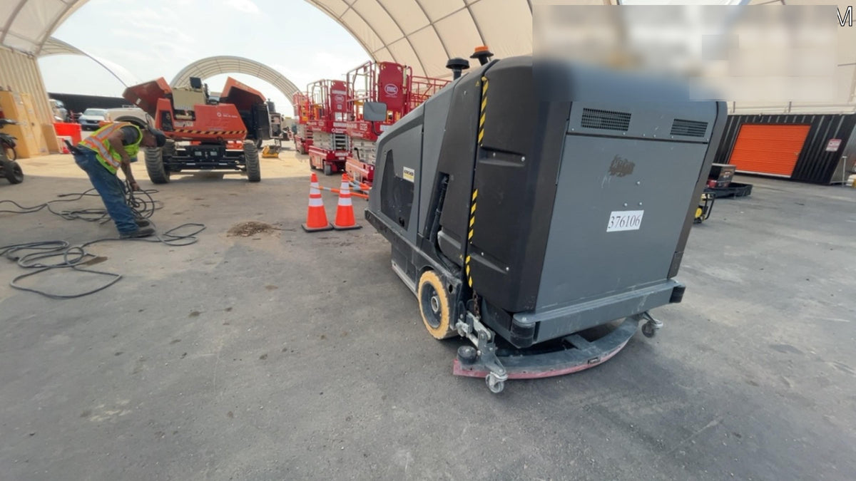 2024 KARCHER B 300 R