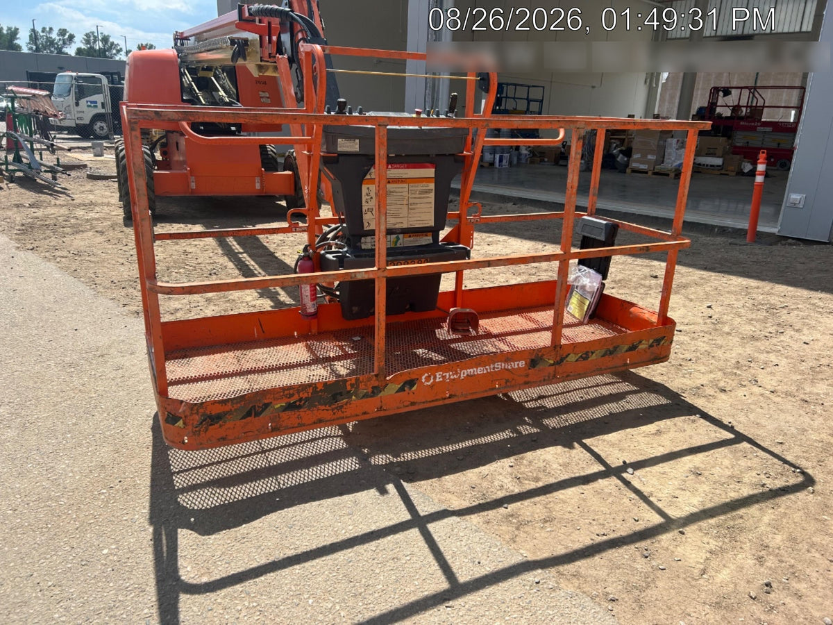2023 JLG 660SJ