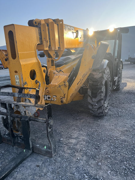 2019 JCB 510-56 Canopy, 74 HP, Solid Tires, STD Worklight, Beacon, Aux Hydraulics, Lifting Eye, Back up Alarm w/66" Carriage/60" Forks