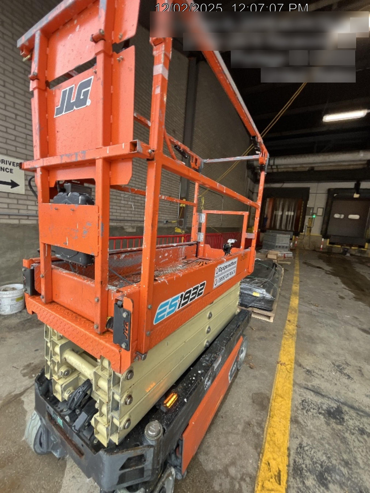 2022 JLG ES1932