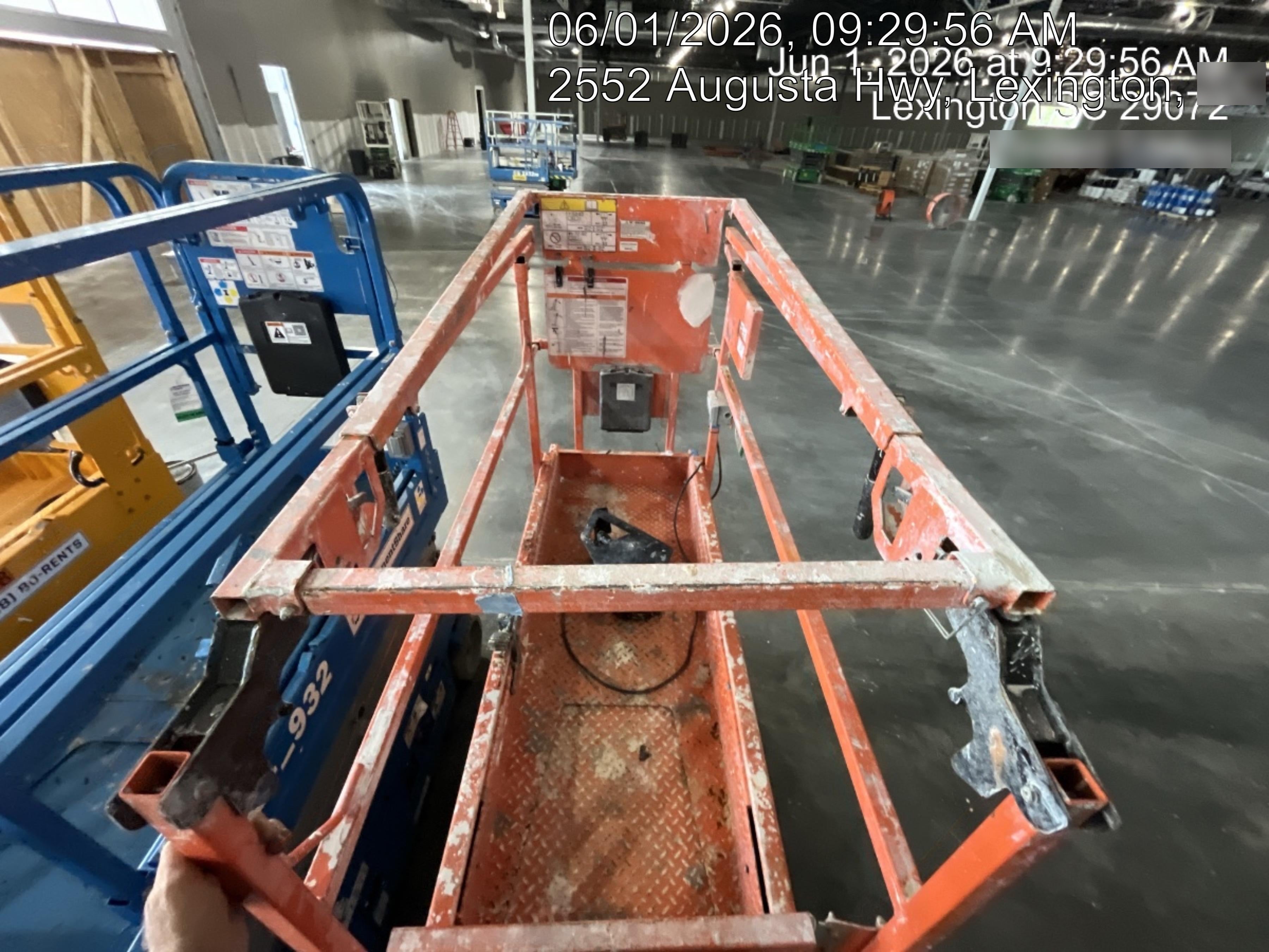 2023 JLG ES1932