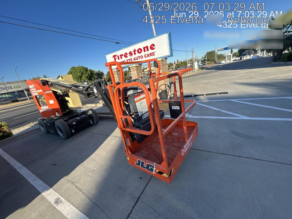 2025 JLG E300AJP