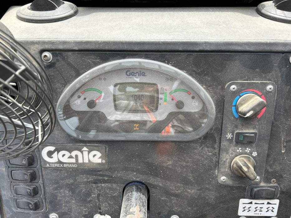 2018 Genie GTH-1056 Genie GTH-1056 w/Enclosed Cab w/HVAC, Work Lights, Solid Tires, Beacon, 60" Carriage and Forks