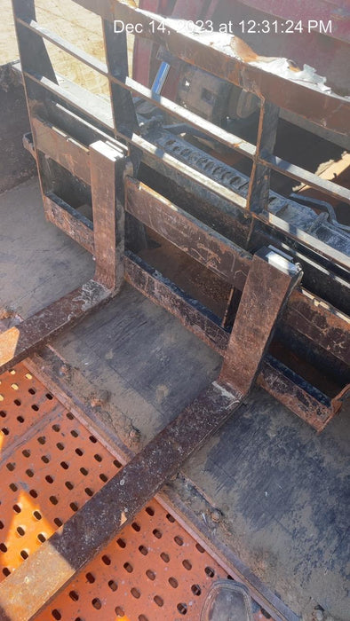 2022 ARROW MATERIAL HANDLING F5000