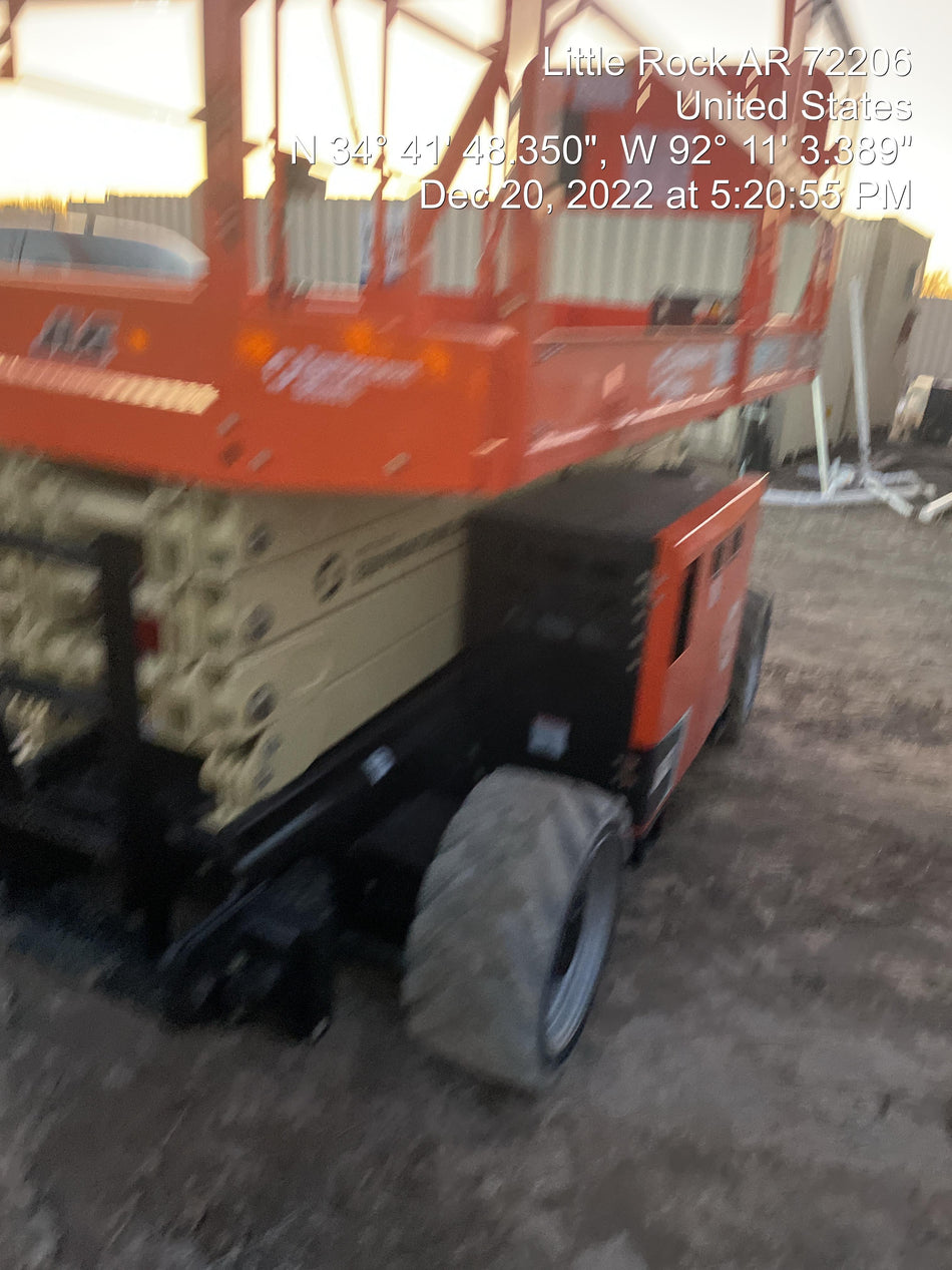 2022 JLG ERT4069