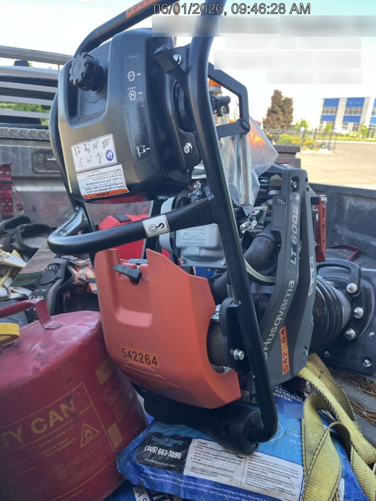 2025 HUSQVARNA LT6005