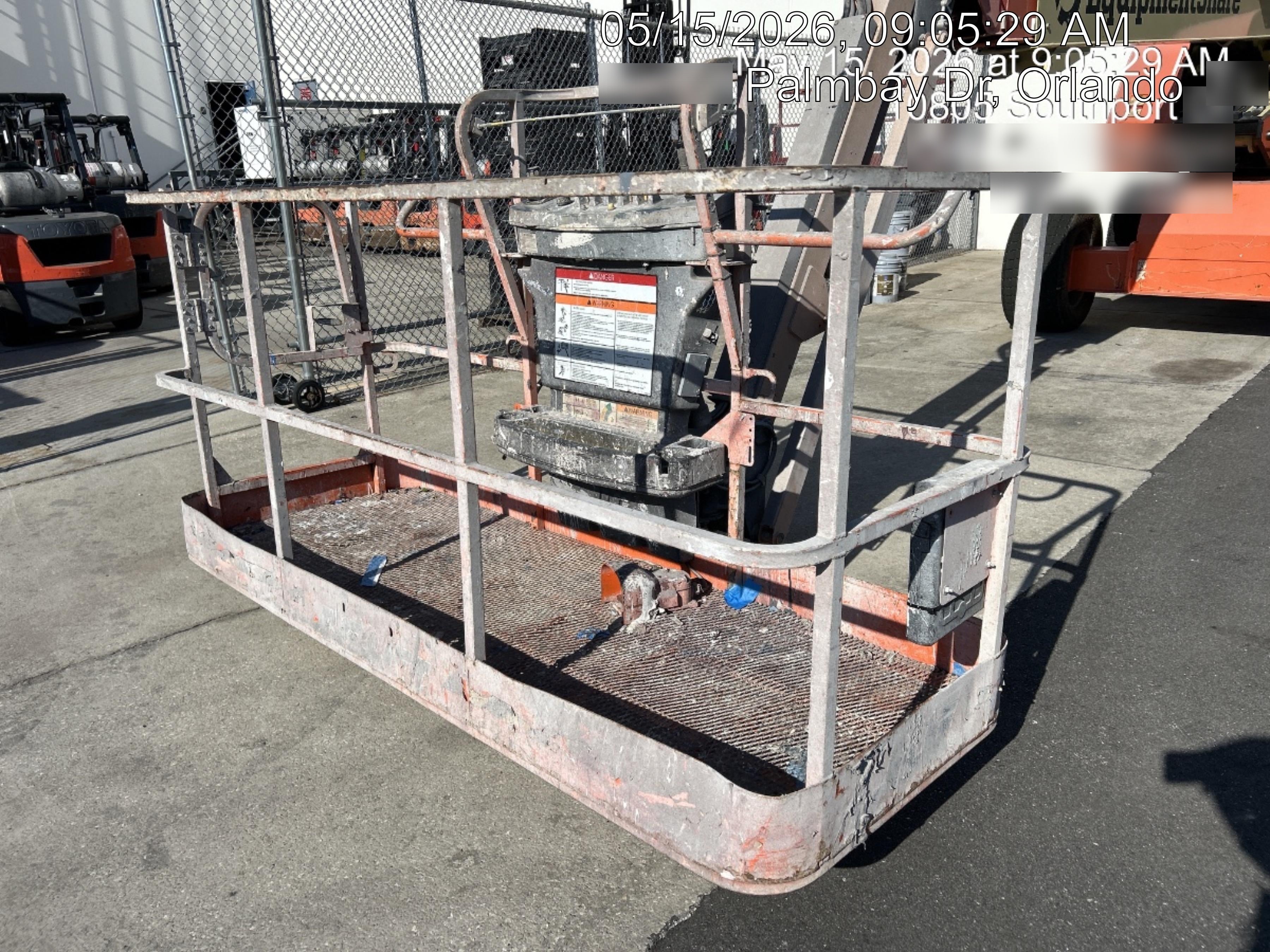 2022 JLG 660SJ