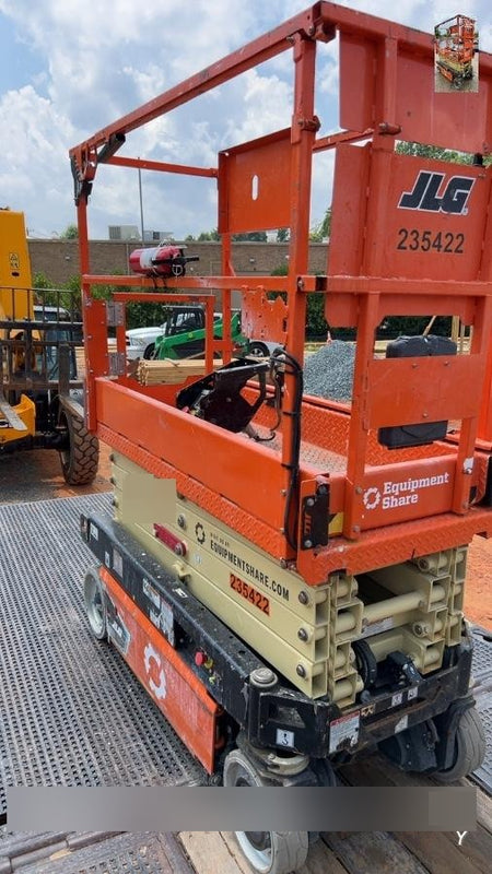 2022 JLG ES1932