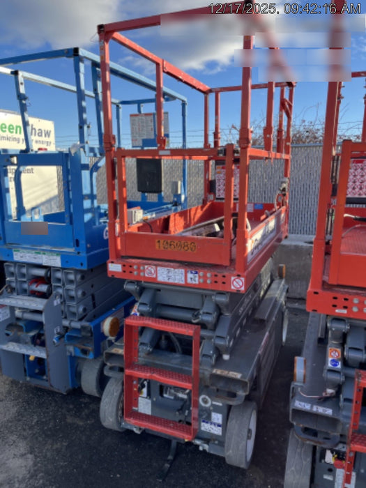 2020 Skyjack SJIII-3219 Solid NM Tires, Half height spring hinged entry gate, Dual Beacons, 800W Inverter