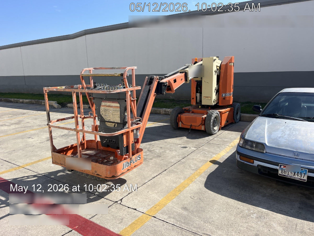 2019 JLG E300AJP