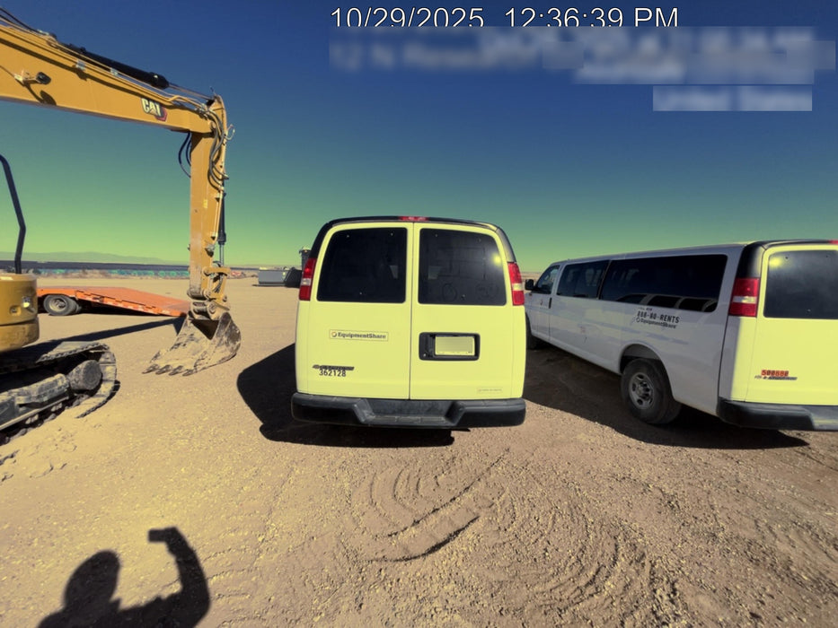 2023 CHEVROLET Express Van - Rental