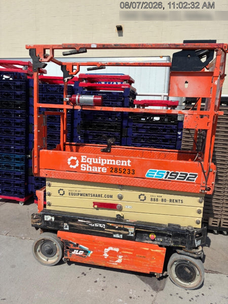 2022 JLG ES1932