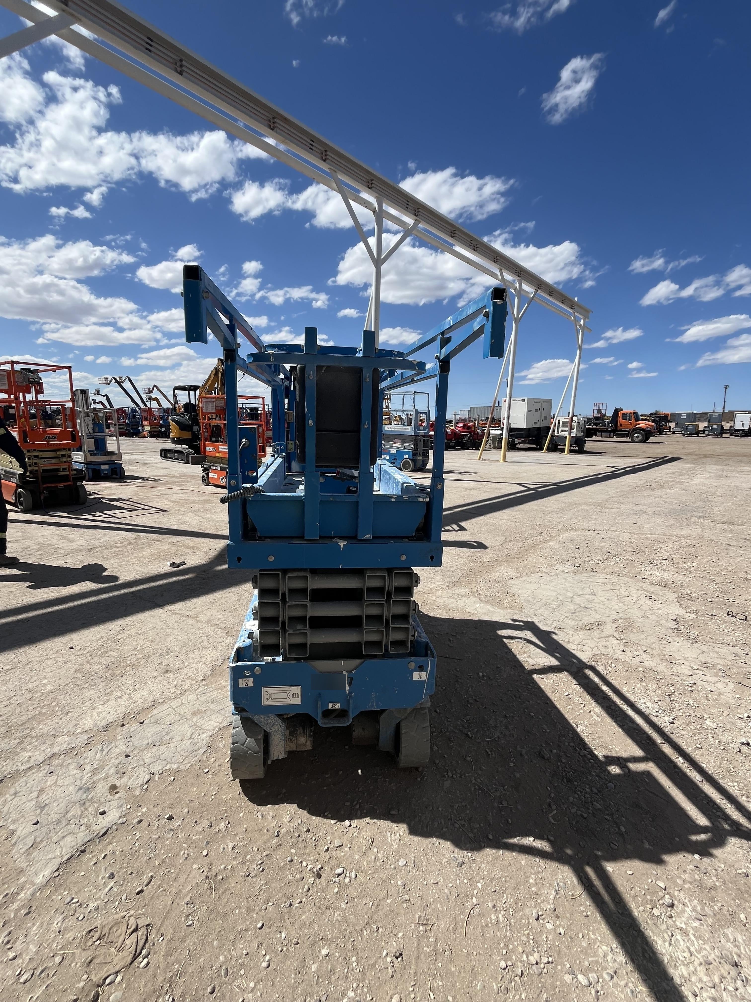 2020 Genie GS-1930 Solid Non Marking Tires, Beacon, Folding rails with half height swing gate