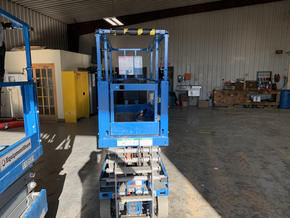 2020 Genie GS-1930 Solid Non Marking Tires, Beacon, Folding rails with half height swing gate