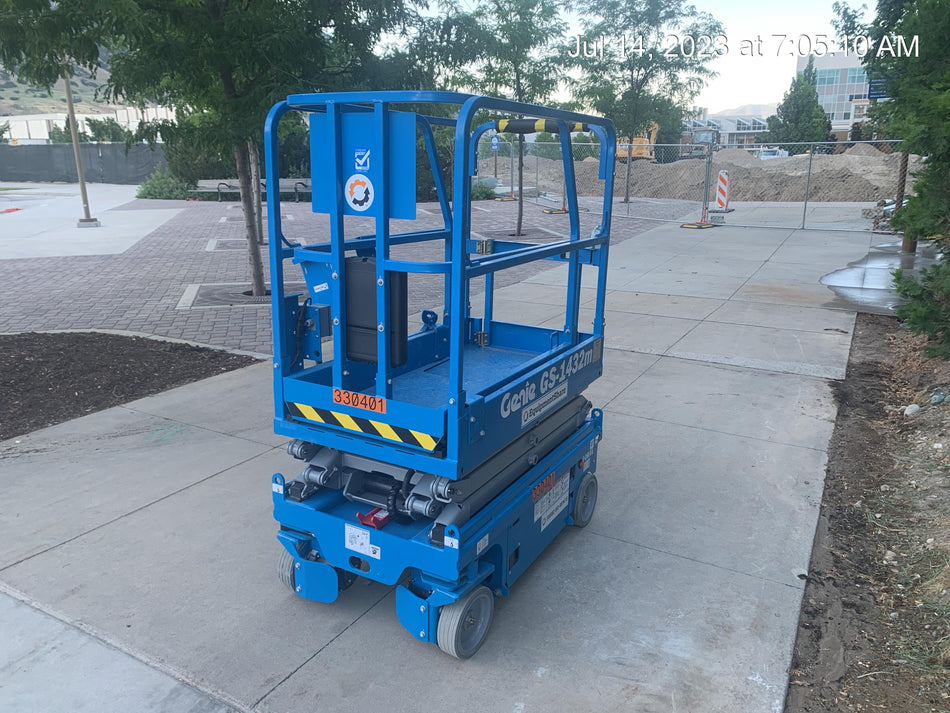 2023 GENIE GS-1432
