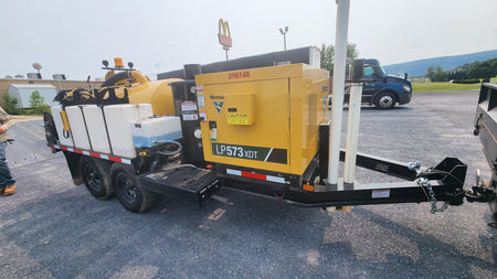 2023 Vac-Tron LP573XDT T4 Koehler Diesel Engine, 500 Gallon Debris Tank, x2 100 Gallon Water Tanks