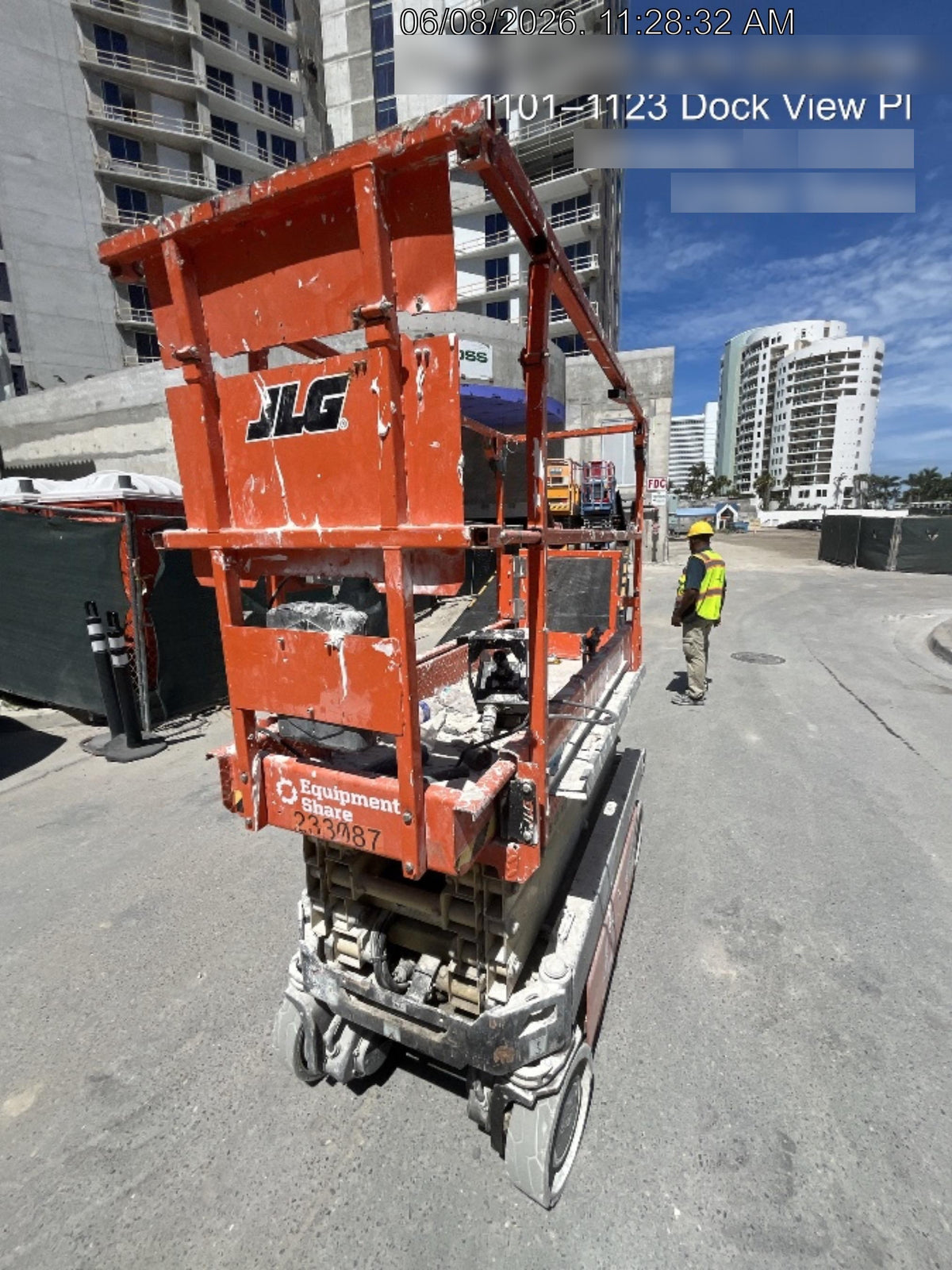 2022 JLG ES1932