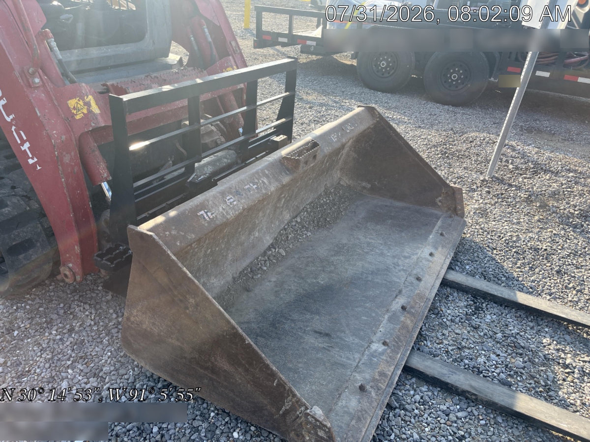 2025 ARROW MATERIAL HANDLING F5100CB - 72"