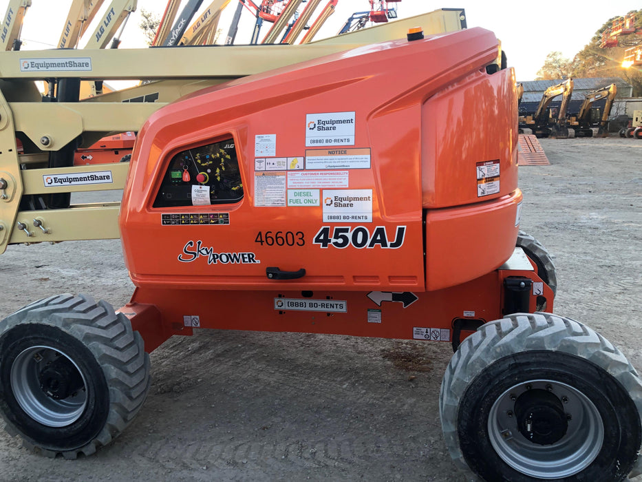 2019 JLG 450AJ
