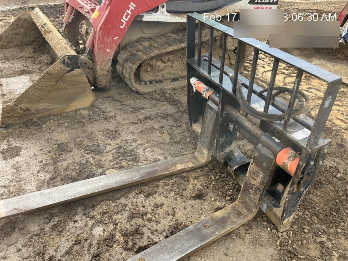 2021 PALADIN 48" Pallet Forks - Paladin