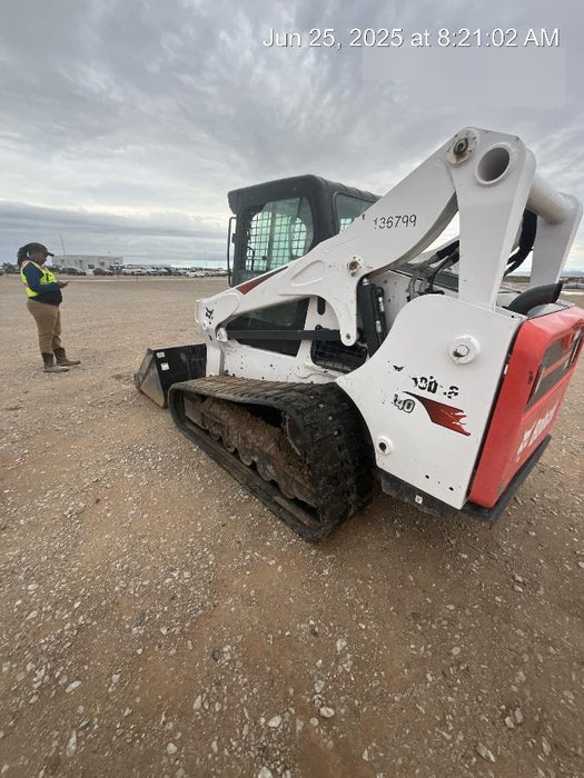 2021 BOBCAT T740