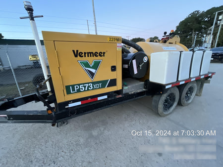 2022 Vac-Tron LP573XDT T4 Koehler Diesel Engine, 500 Gallon Debris Tank, x2 100 Gallon Water Tanks