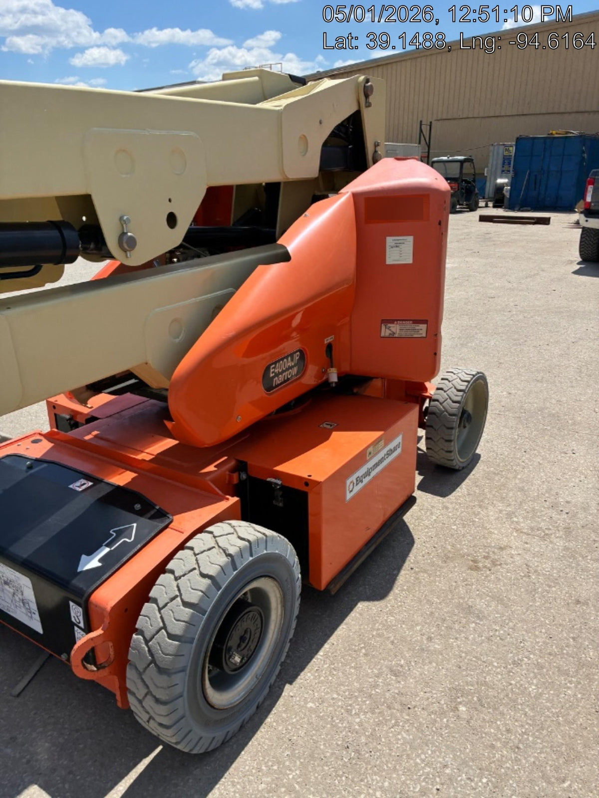 2019 JLG E400AJPN