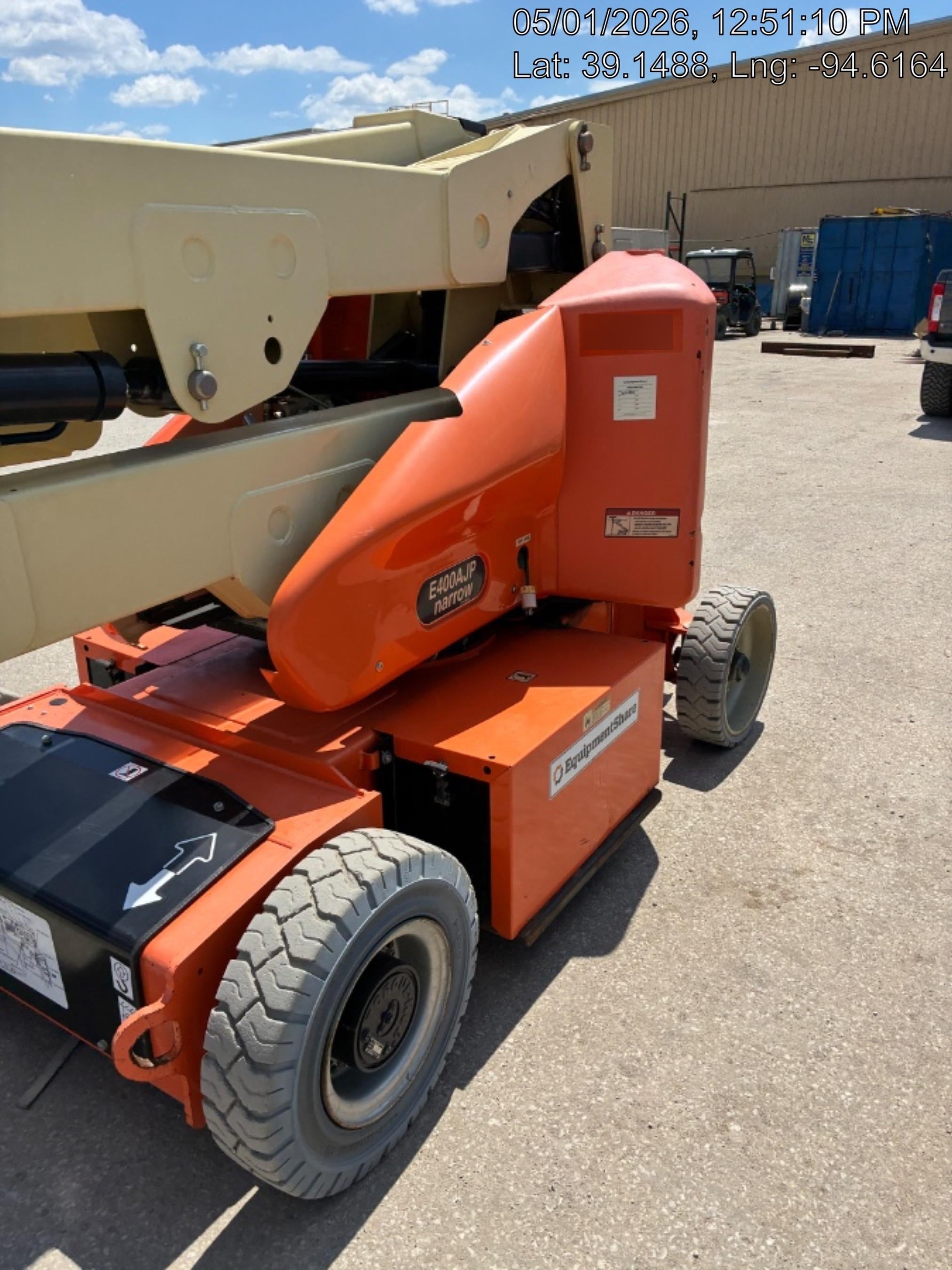 2019 JLG E400AJPN