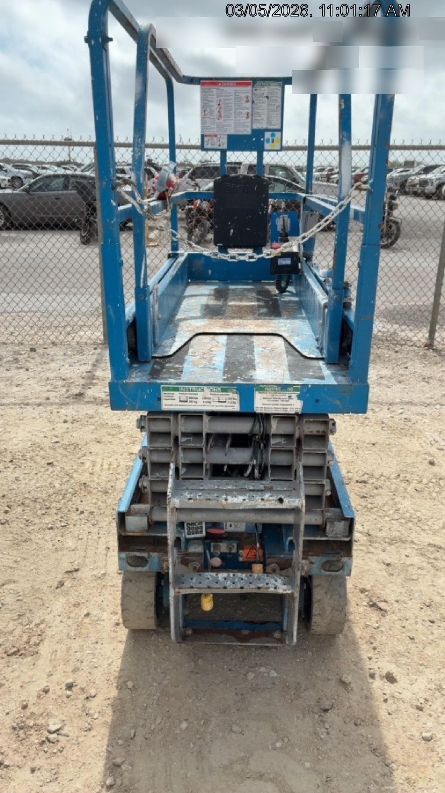 2017 Genie GS-1930 Genie GS-1930 Lift w/Fixed Rail and Chain Entry