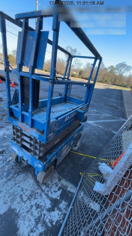 2020 Genie GS-1930 Solid Non Marking Tires, Beacon, Folding rails with half height swing gate