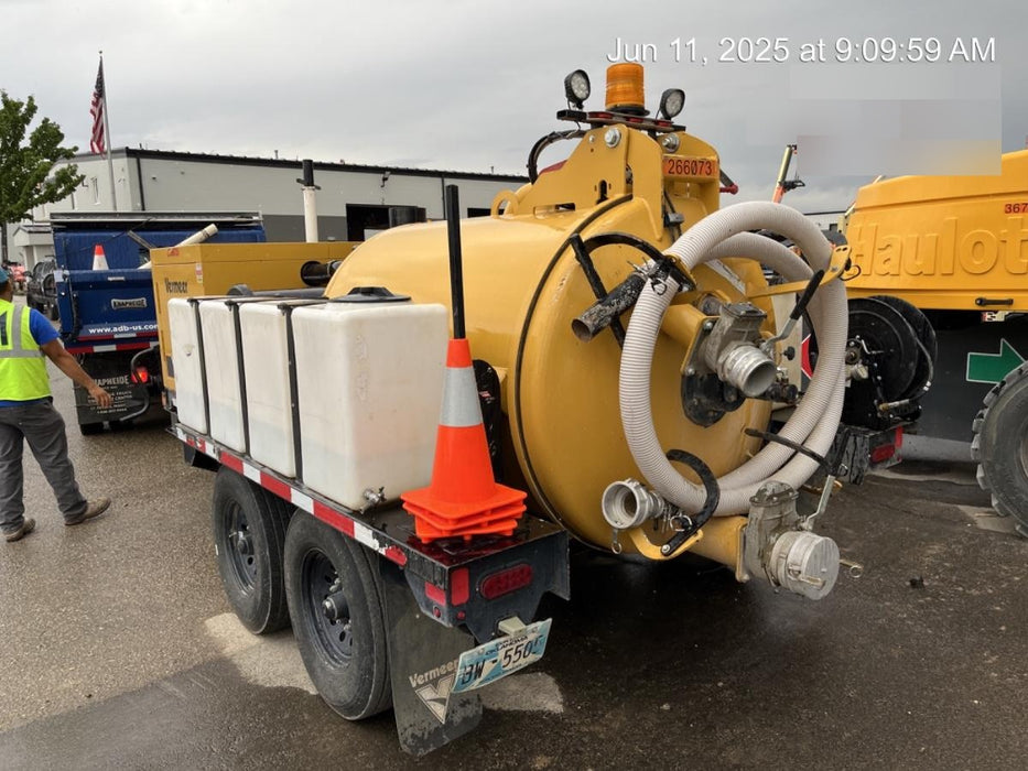 2022 Vac-Tron LP573XDT T4 Koehler Diesel Engine, 500 Gallon Debris Tank, x2 100 Gallon Water Tanks