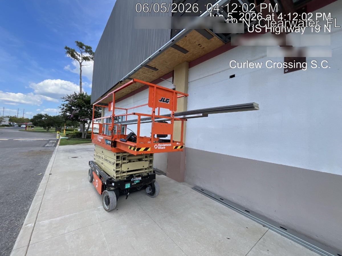 2025 JLG ES3246