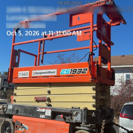 2022 JLG ES1932