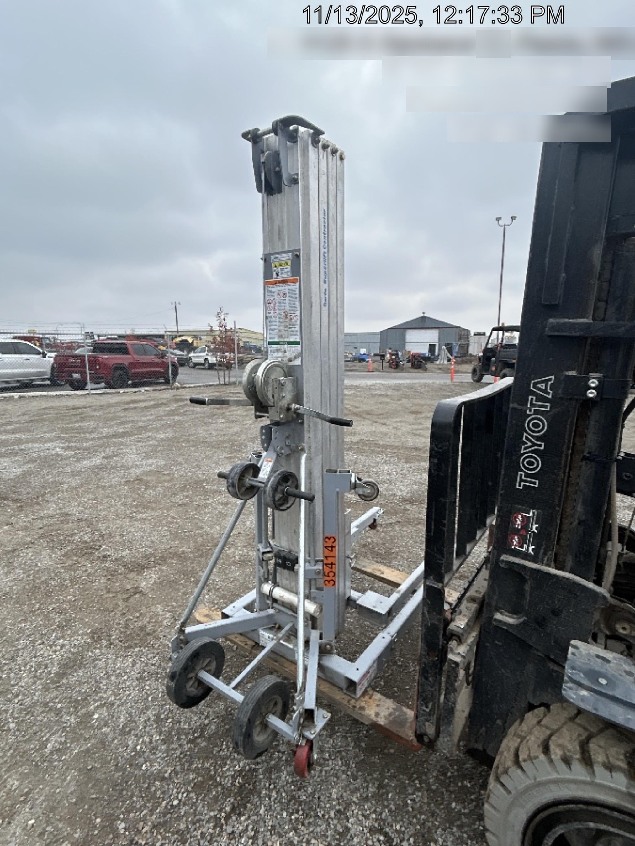 2023 GENIE SLC-24