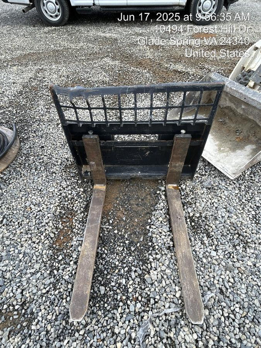 2023 BOBCAT 36" Mini Skid Steer Fork Carriage - Bobcat