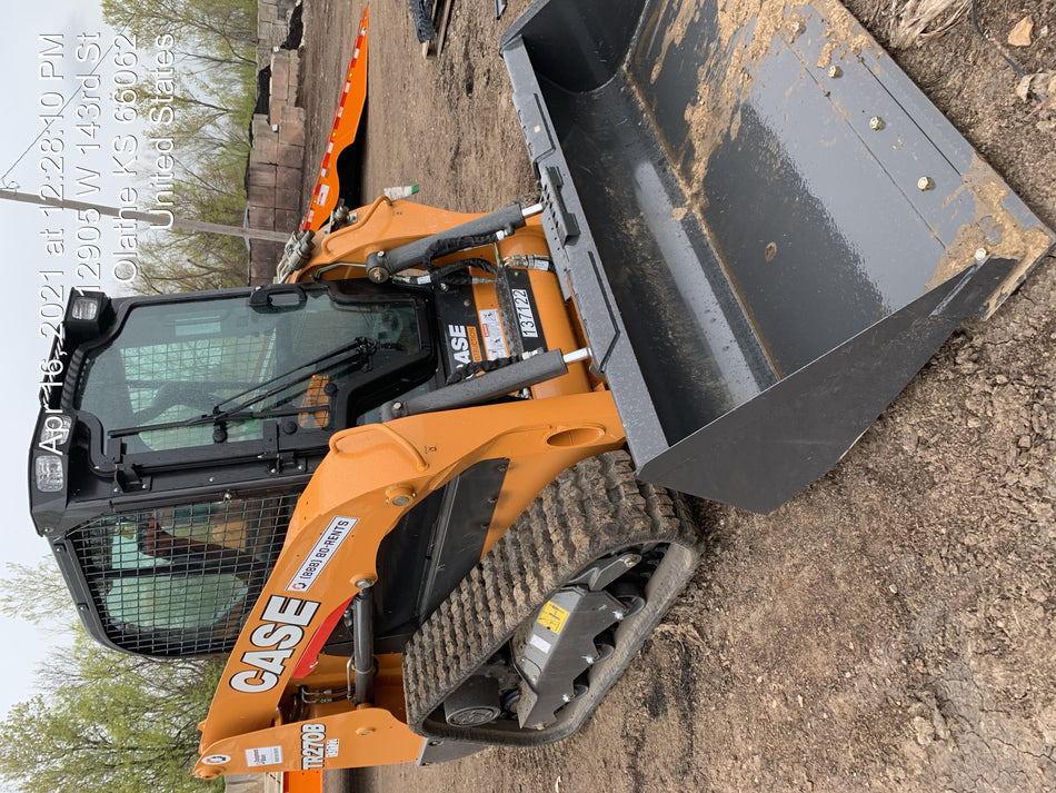 2021 CASE TR270B