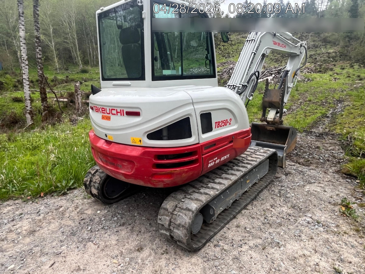 2025 TAKEUCHI TB250-2CR