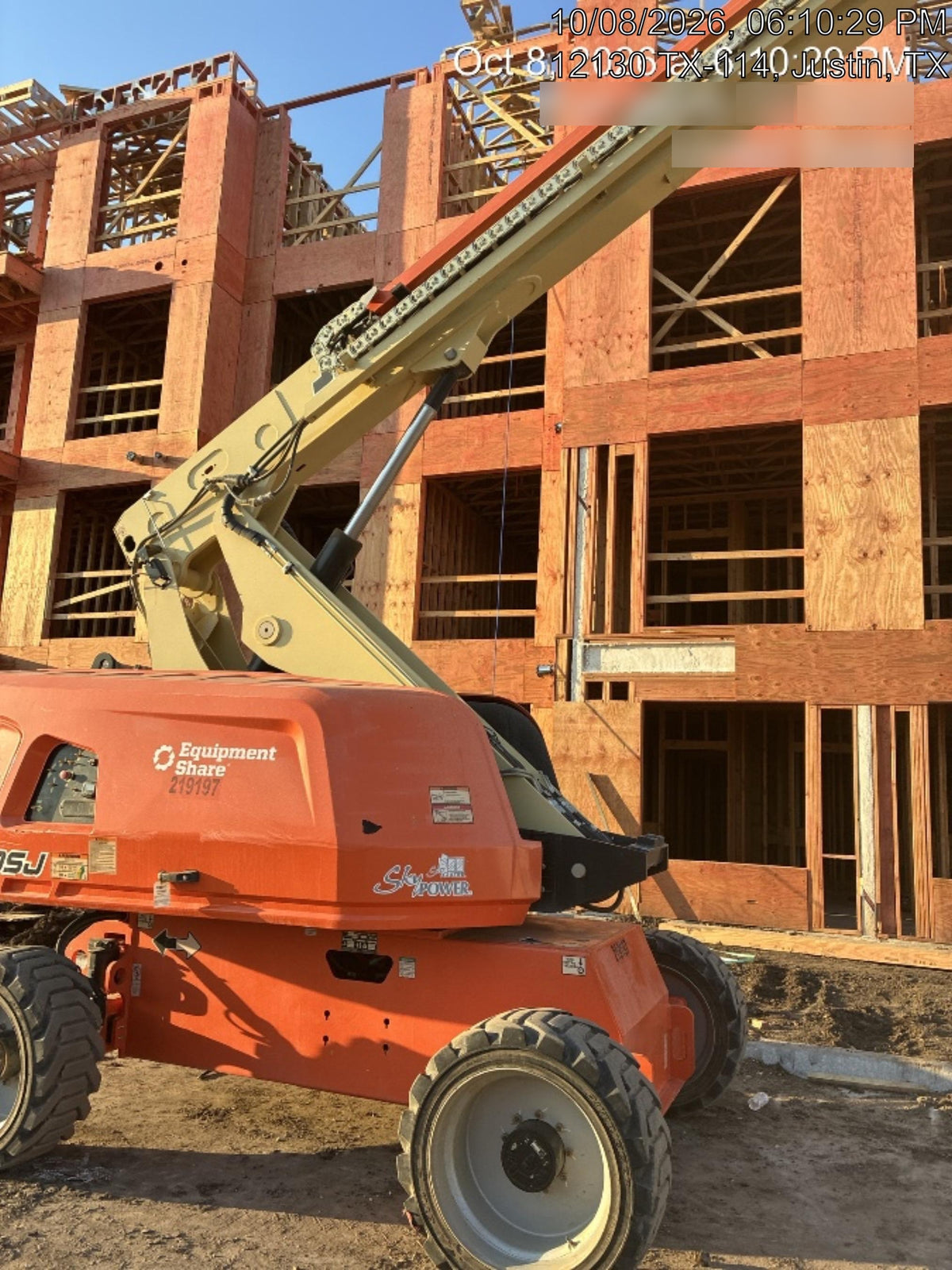 2022 JLG 660SJ